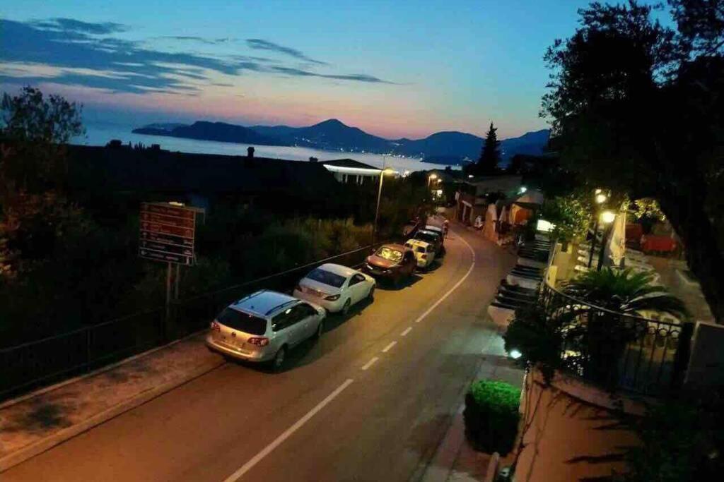 Bmv Room 2 With East Island View Sveti Stefan Exterior photo